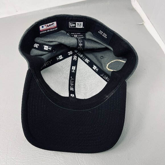 Cubs World Series‎ Champion 2016 Mens Hat One Size Gray Black New Era 39Thirty - Picture 5 of 8